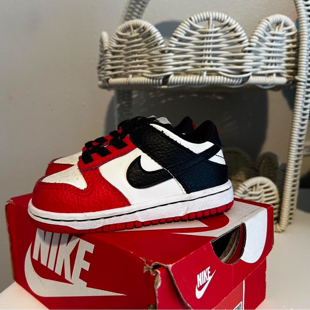 Nike Kids Black and Red Sneakers